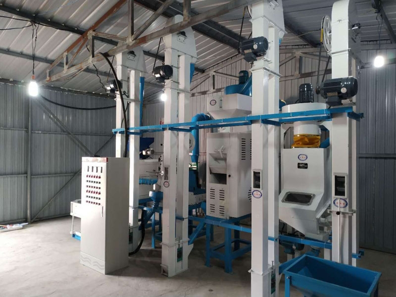 NZJ10型小米成套加工設備安裝調試完畢<div   id=