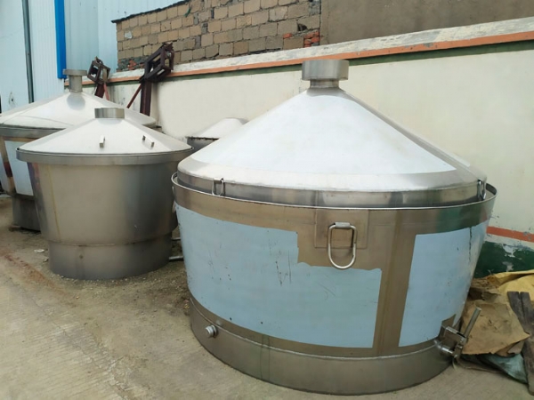 冬季如何做好釀酒機(jī)械設(shè)備的保養(yǎng)工作